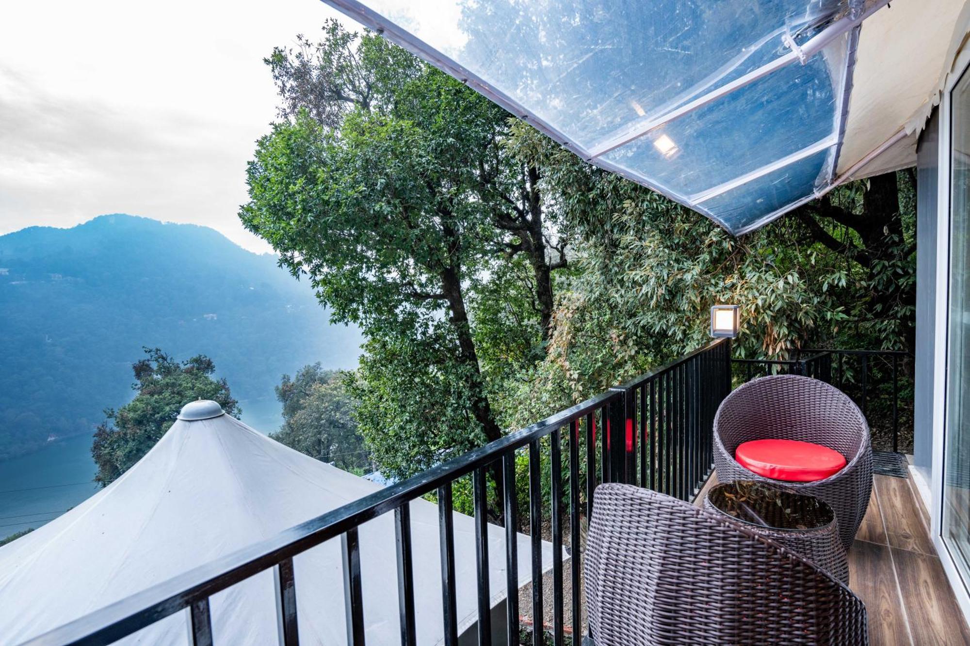 Hotel The Whispering Oaks Nainital Exterior foto