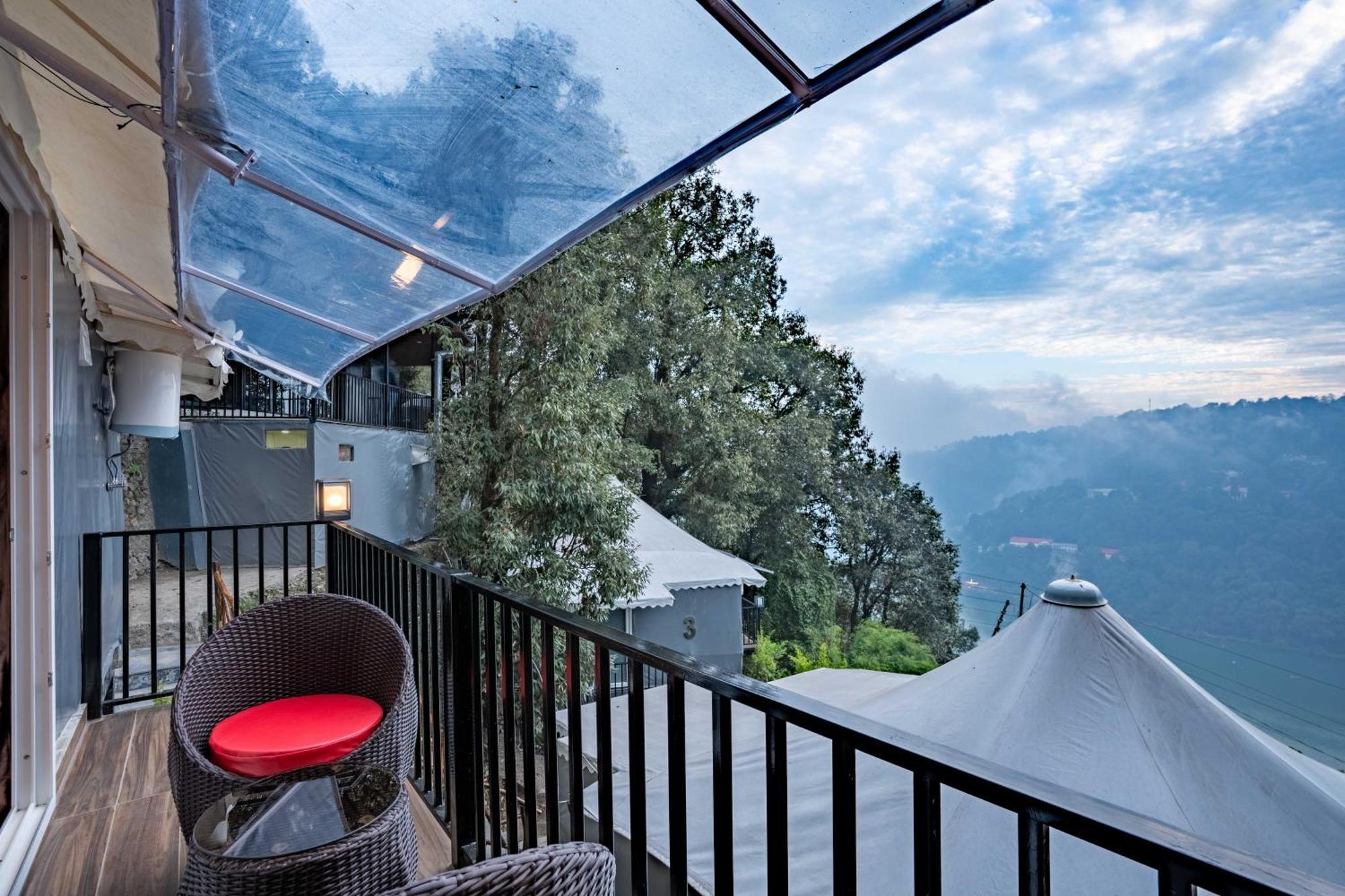 Hotel The Whispering Oaks Nainital Exterior foto